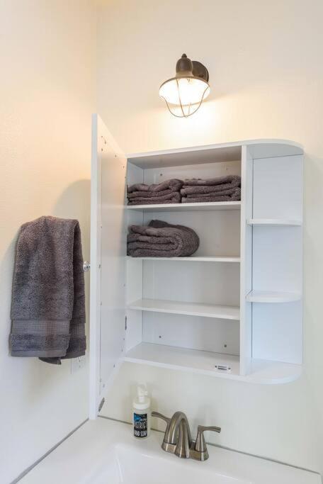 #Stayinmydistrict Oceanview Studio Loft Порт Орфърд Екстериор снимка