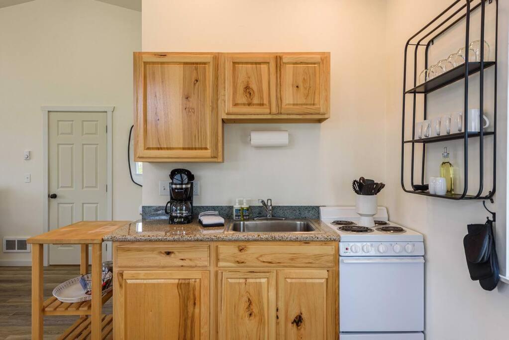 #Stayinmydistrict Oceanview Studio Loft Порт Орфърд Екстериор снимка